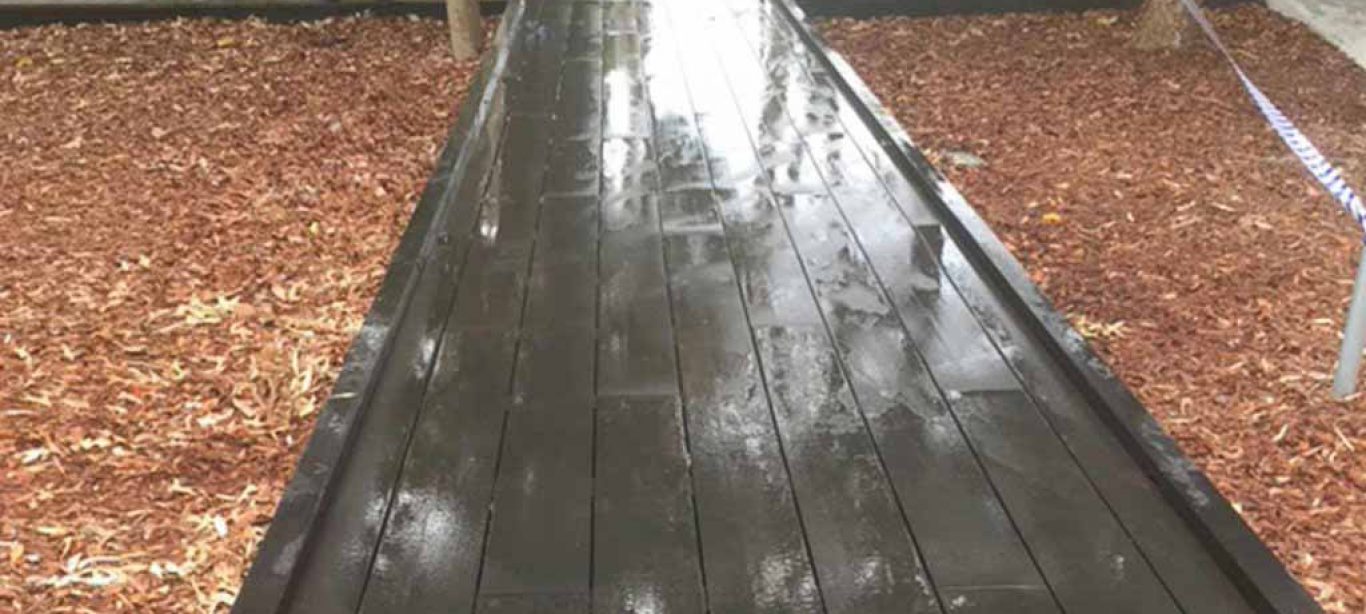 wooden-deck-cleaning-after