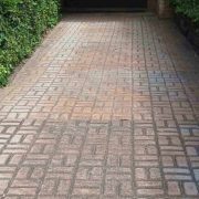 pressure-cleaning-driveway-patio-before