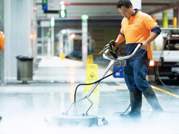 Kleenit is an expert in pressure cleaning for 30 years.