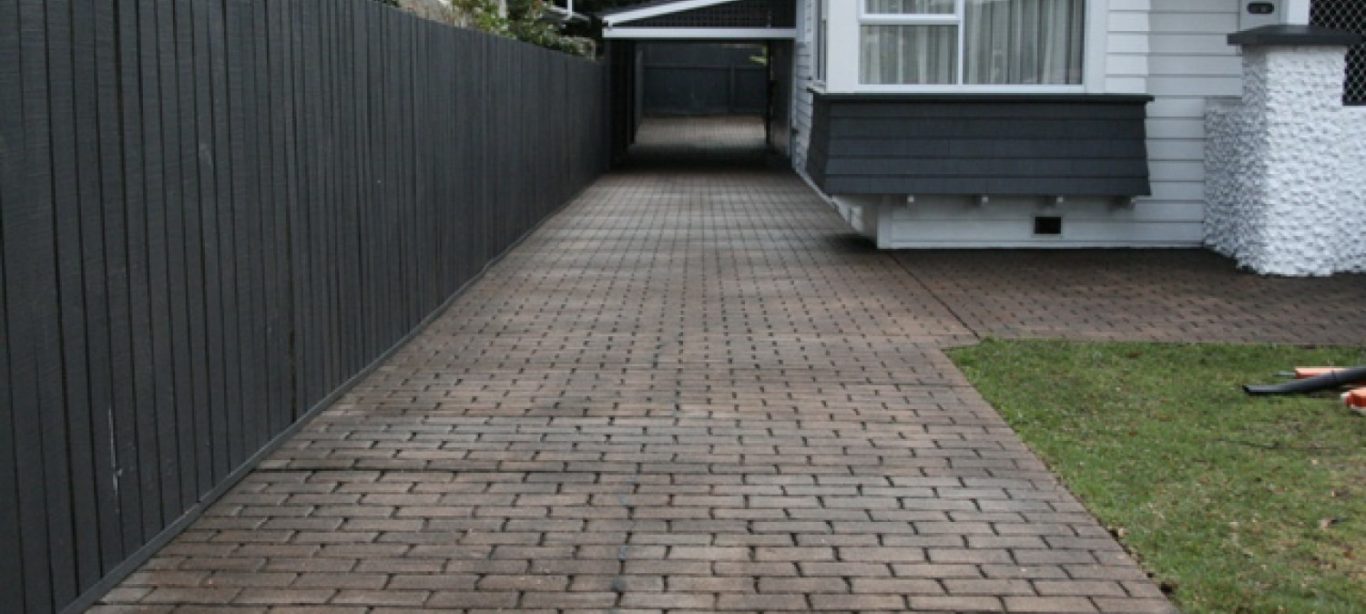 Driveway Cleaning Before Paver Sealing