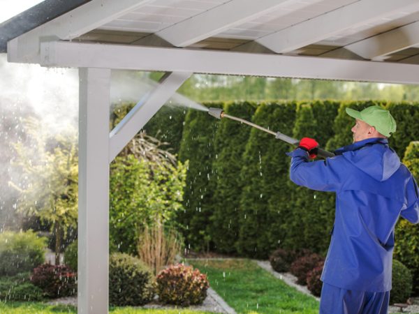 high pressure cleaning of outdoor porch