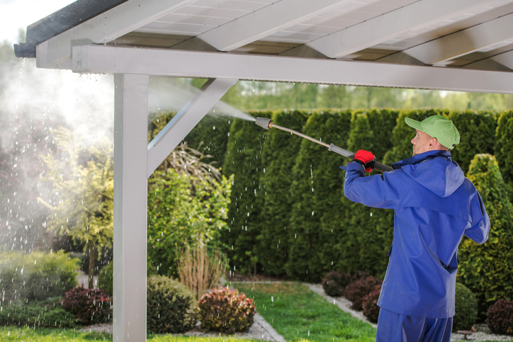 high pressure cleaning of outdoor porch