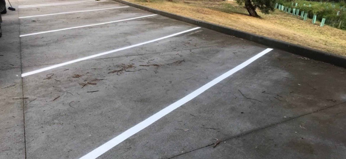 line-marking-carpark-outside