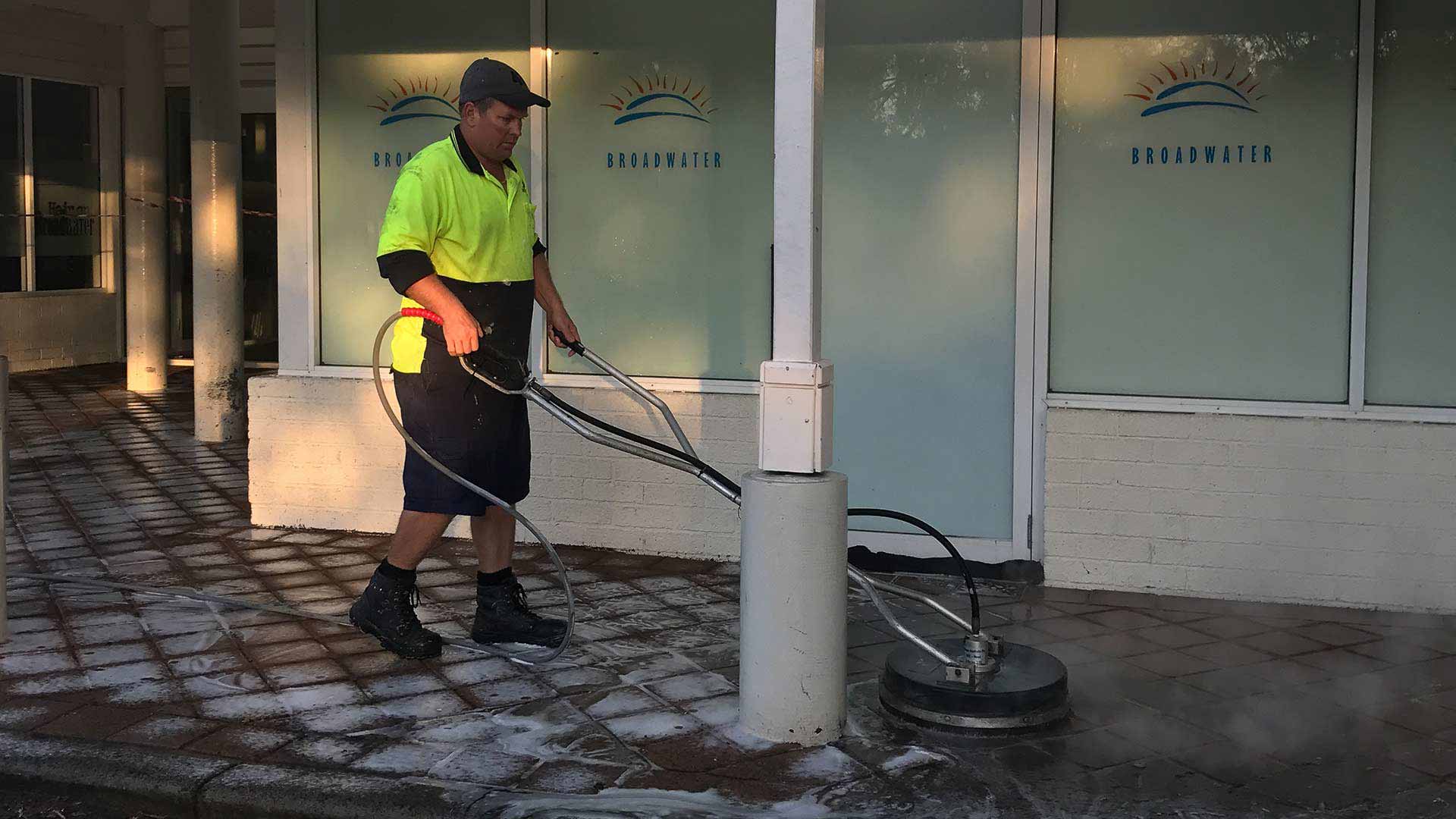 pressure-cleaning-paver-cleaner